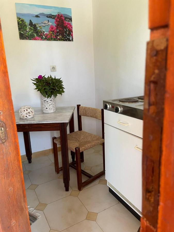 Apartamento Studio Savvas Melíkia Exterior foto