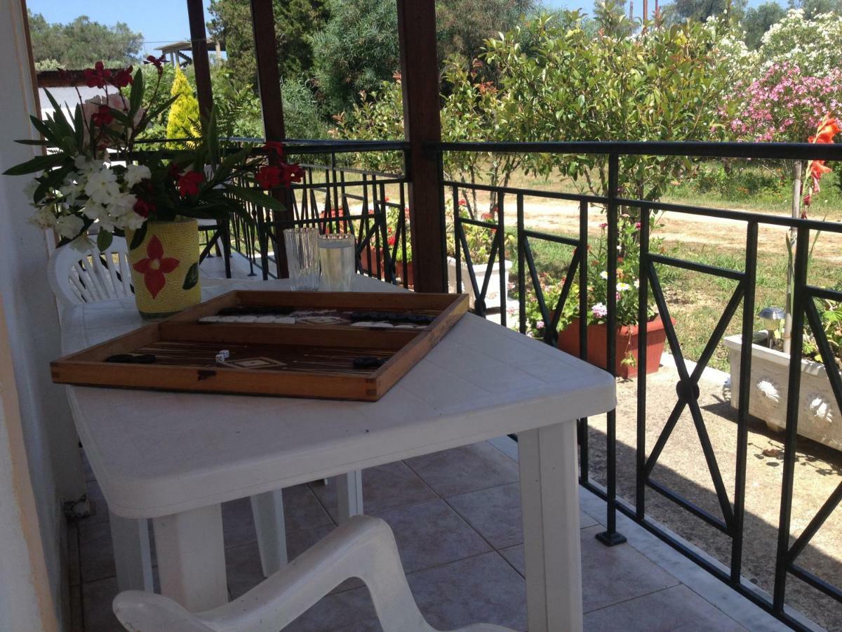 Apartamento Studio Savvas Melíkia Exterior foto